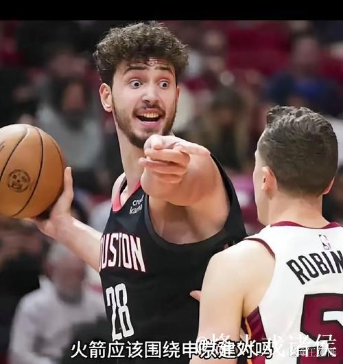 申京补篮被哈达威背后推搡，裁判未做任何吹罚