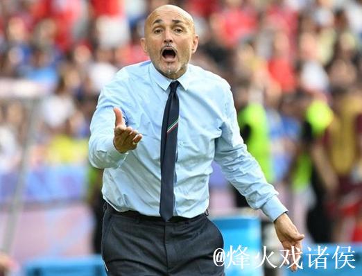 米体:斯帕莱蒂考虑放弃无锋阵,重新启用2名进 米体:斯帕莱蒂考虑放弃无锋阵,重新启用2名进