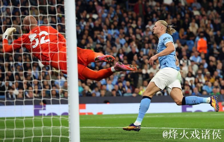 哈兰德欧冠轰50球+逼红牌 曼城2-0胜十人那不勒斯